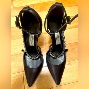 Jimmy Choo womans shous Satin
Pumps